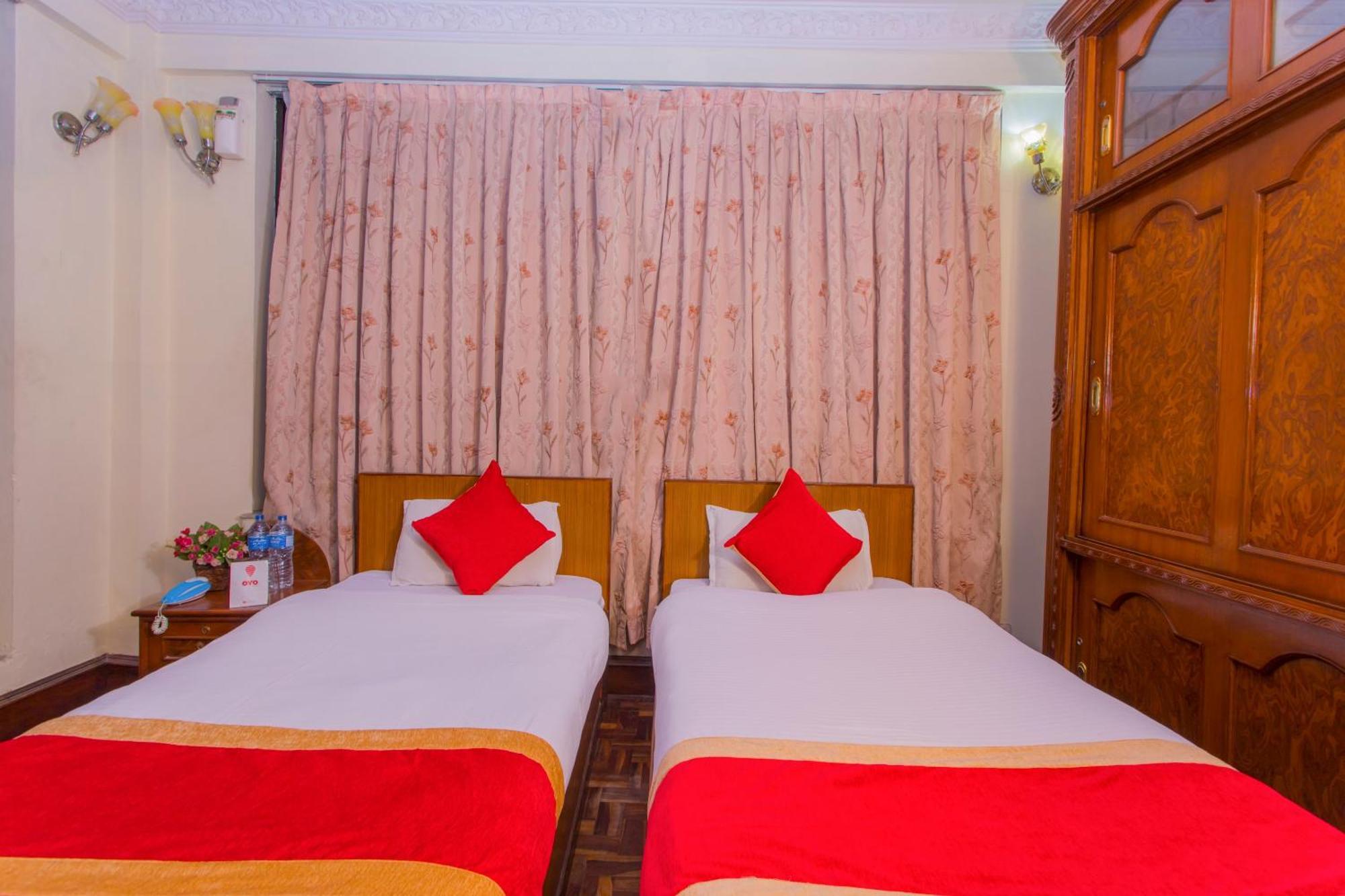 Oyo 232 Hotel Titanic Pvt Ltd Balaju المظهر الخارجي الصورة
