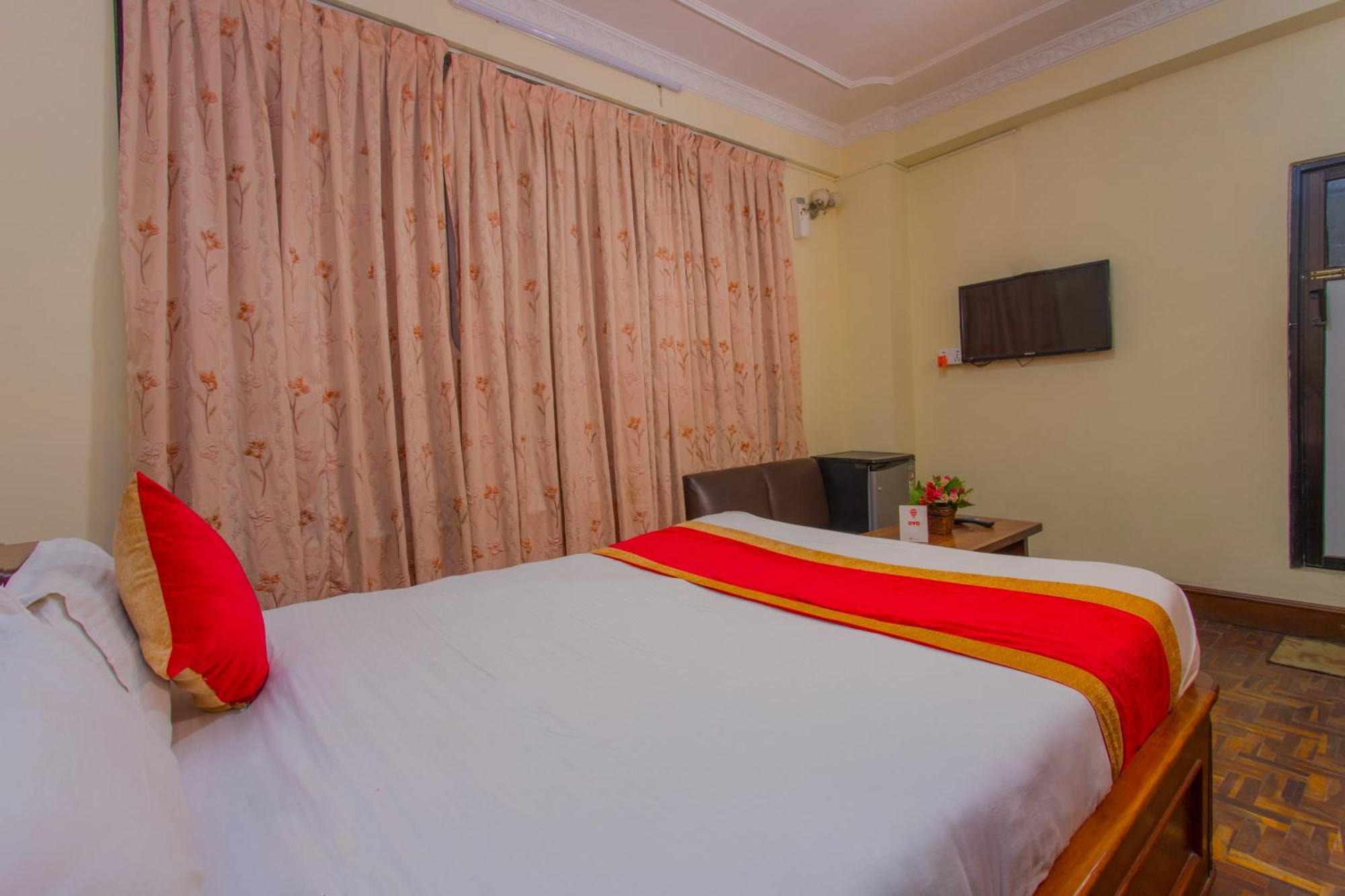 Oyo 232 Hotel Titanic Pvt Ltd Balaju المظهر الخارجي الصورة